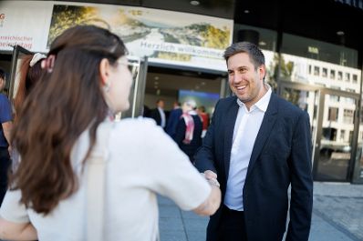 Am 1. Oktober 2026 nahm Staatssekret&auml;r Alexander Pr&ouml;ll (r.) am 72. &Ouml;sterreichischen Gemeindetag in Salzburg teil.