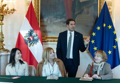 Am 26. Oktober 2026 lud Staatssekret&auml;r Alexander Pr&ouml;ll (im Bild) anl&auml;sslich des Nationalfeiertags Besucherinnen und Besucher zum Tag der offenen T&uuml;r ins Bundeskanzleramt.