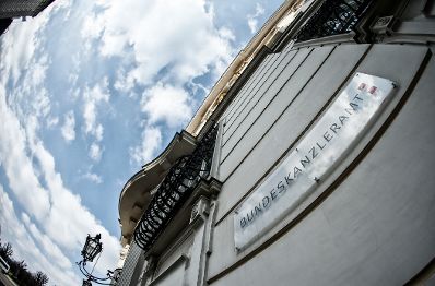 &Ouml;sterreichisches Bundeskanzleramt am Ballhausplatz in Wien.
