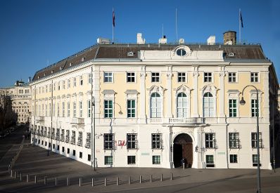 &Ouml;sterreichisches Bundeskanzleramt am Ballhausplatz in Wien.