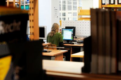 Universit&auml;t Wien Schlagworte: Bibliothek, lernen, Stadtlandschaft, Universit&auml;t