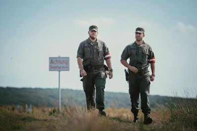 Grenzraum&uuml;berwachung/Assistenzeinsatz durch Milizsoldaten des &Ouml;sterreichischen Bundesheeres. Schlagw&ouml;rter: Sicherheit, &Uuml;berwachung, Grenze, Kontrolle, Milizsoldaten, Bundesheer, Rat f&uuml;r Ausw&auml;rtige Angelegenheiten, FAC, Rat f&uuml;r Justiz und Inneres, JHA