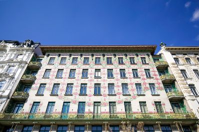 Die Wienzeilenh&auml;user von Otto Wagner. Schlagworte: Otto Wagner, Wienzeilenhaus, Wienzeilenh&auml;user, Architektur
