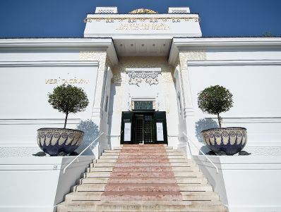 Das Ausstellungsgeb&auml;ude der Wiener Secession. Schlagworte: Architektur, Denkmal, Geb&auml;ude, Sehensw&uuml;rdigkeit, Stadtlandschaft