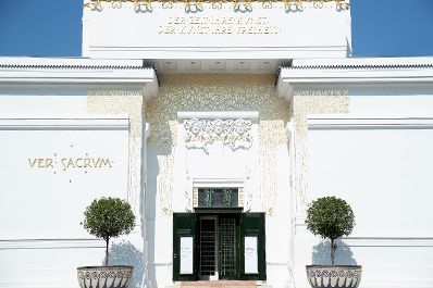 Das Ausstellungsgeb&auml;ude der Wiener Secession. Schlagworte: Architektur, Denkmal, Geb&auml;ude, Sehensw&uuml;rdigkeit, Stadtlandschaft