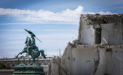 Baustelle, Statue, Denkmal, Habsburg, Geschichte &Ouml;sterreich
