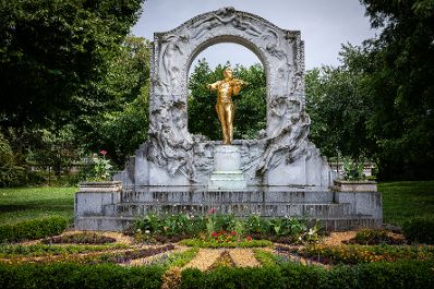 Wien, Johann-Strau&szlig;-Denkmal, Johann-Strau&szlig;-Statue, Stadtpark, Johann Strau&szlig; Sohn, Walzerk&ouml;nig
