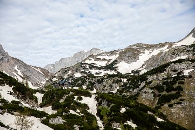 Eine Berglandschaft in der Steiermark. Schlagw&ouml;rter: Berge, Natur, Wald, W&auml;lder, Wiese, Stein, Gestein, Holz, Ger&ouml;ll, Schnee, Gipfel, Rat f&uuml;r Umwelt, ENVI