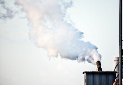 Aufnahmen der Raffinerie Schwechat. Schlagw&ouml;rter: Raffinerie, &Ouml;l, Roh&ouml;l, Erd&ouml;l, OMV, Pipeline, Brennstoff, fossil, Rat f&uuml;r Verkehr, Telekommunikation und Energie, TTE, Rat f&uuml;r Wettbewerbsf&auml;higkeit, COMPET Rat f&uuml;r Umwelt, ENVI