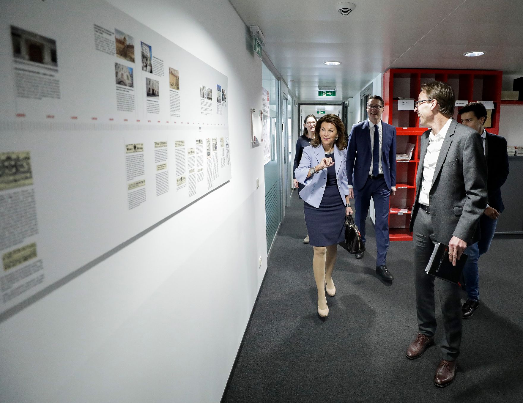 Am 20. Dezember 2019 besuchte Bundeskanzlerin Brigitte Bierlein die Redaktion der Wiener Zeitung.