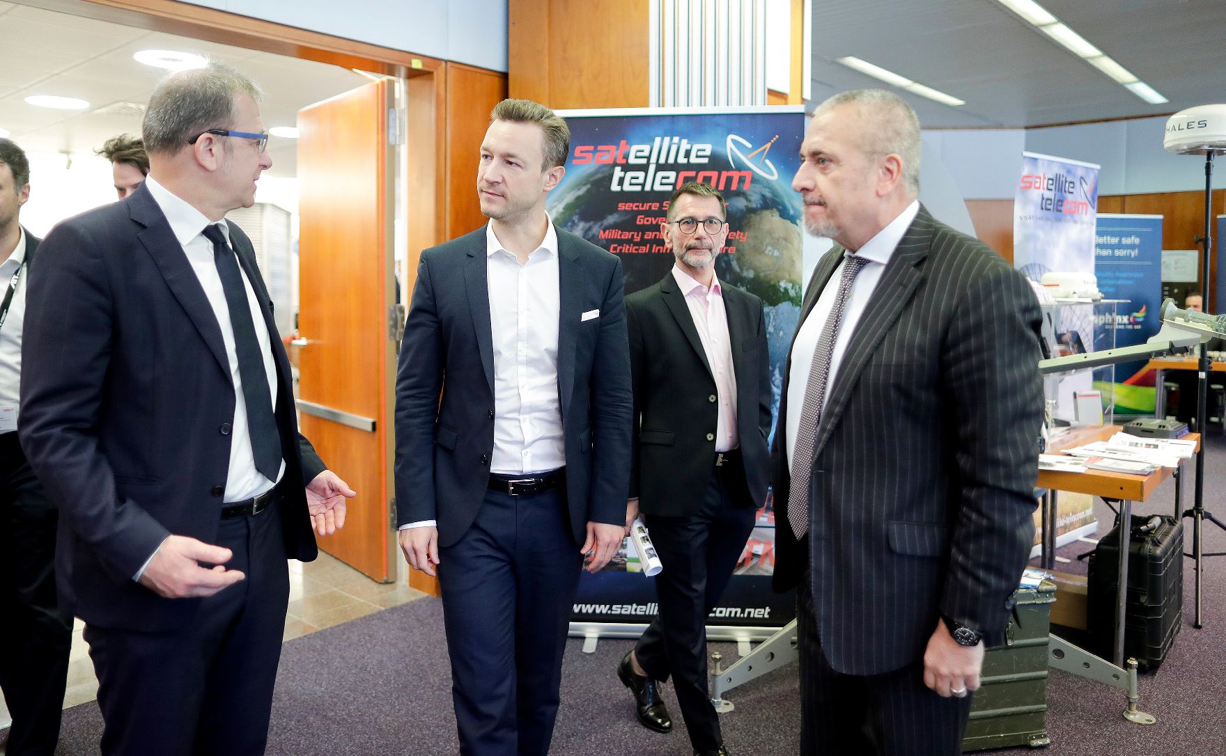 Am 14. März 2019 besuchte Bundesminister Gernot Blümel (2.v.l.) die Vienna Cyber Security Week in der Wirtschaftskammer Österreich.