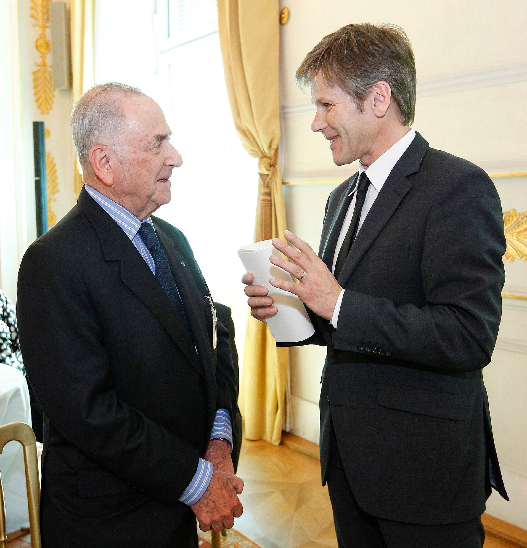 Am 25. April 2012 begrüßte Staatssekretär Josef Ostermayer AuslandsösterreicherInnen des Jewish Welcome Service im Bundeskanzleramt.