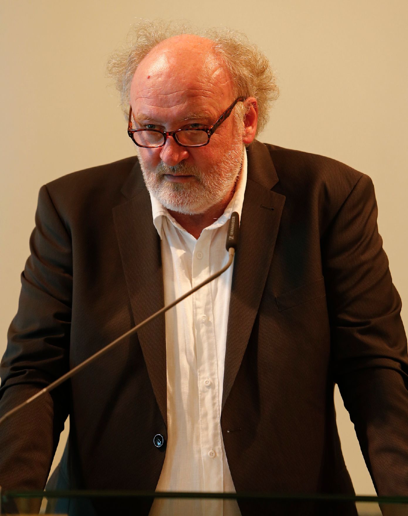 Am 19. Juli 2013 überreichte Staatssekretär Josef Ostermayer das Goldene Ehrenzeichen für Verdienste um die Republik Österreich an Michael Kerbler, Leiter der Ö1-Sendereihe "Im Gespräch".