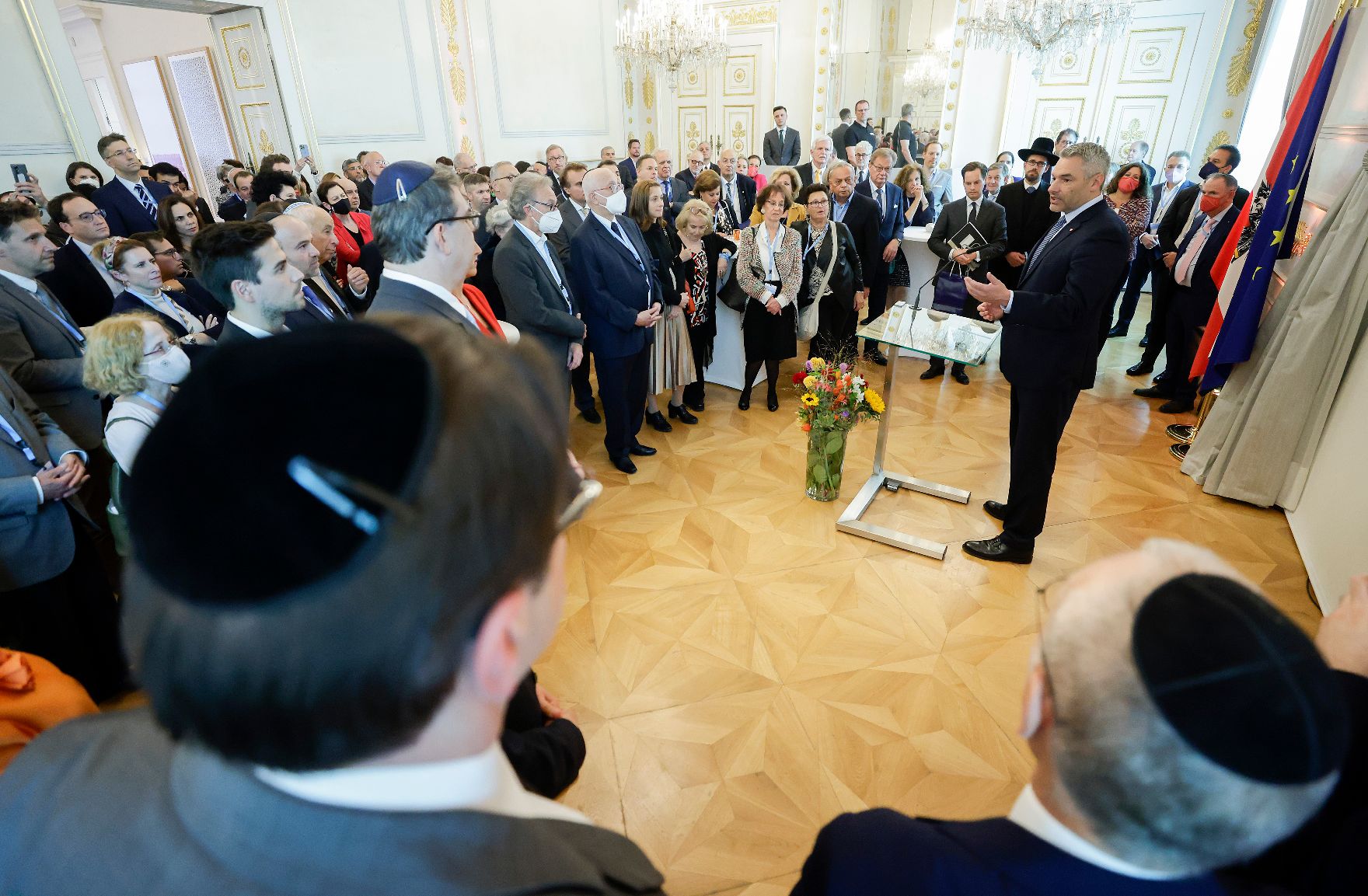 Am 29. September 2022 gab Bundeskanzler Karl Nehammer (im Bild) einen Empfang zum jüdischen Neujahrstag "Rosch ha-Schana" im Bundeskanzleramt.