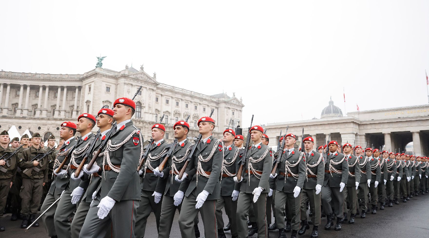 Am 26. Oktober 2022 hielt Bundeskanzler Karl Nehammer im Rahmen der Angelobung der Rekrutinnen und Rekruten des österreichischen Bundesheeres auf dem Wiener Heldenplatz eine Rede zum Österreichischen Nationalfeiertag.