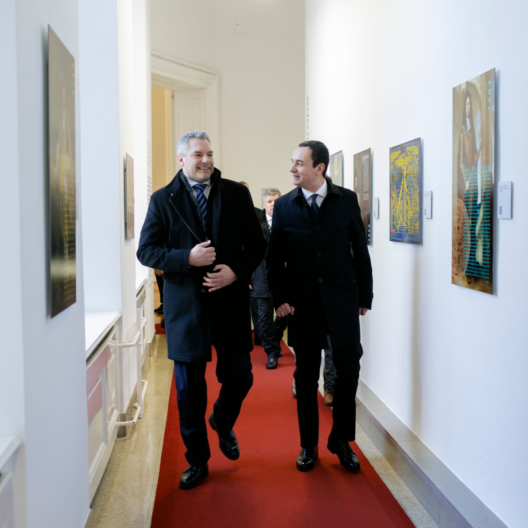 Am 12. Jänner 2023 empfing Bundeskanzler Karl Nehammer (l.) den kosovarischen Premierminister Albin Kurti (r.) zu einem Gespräch.