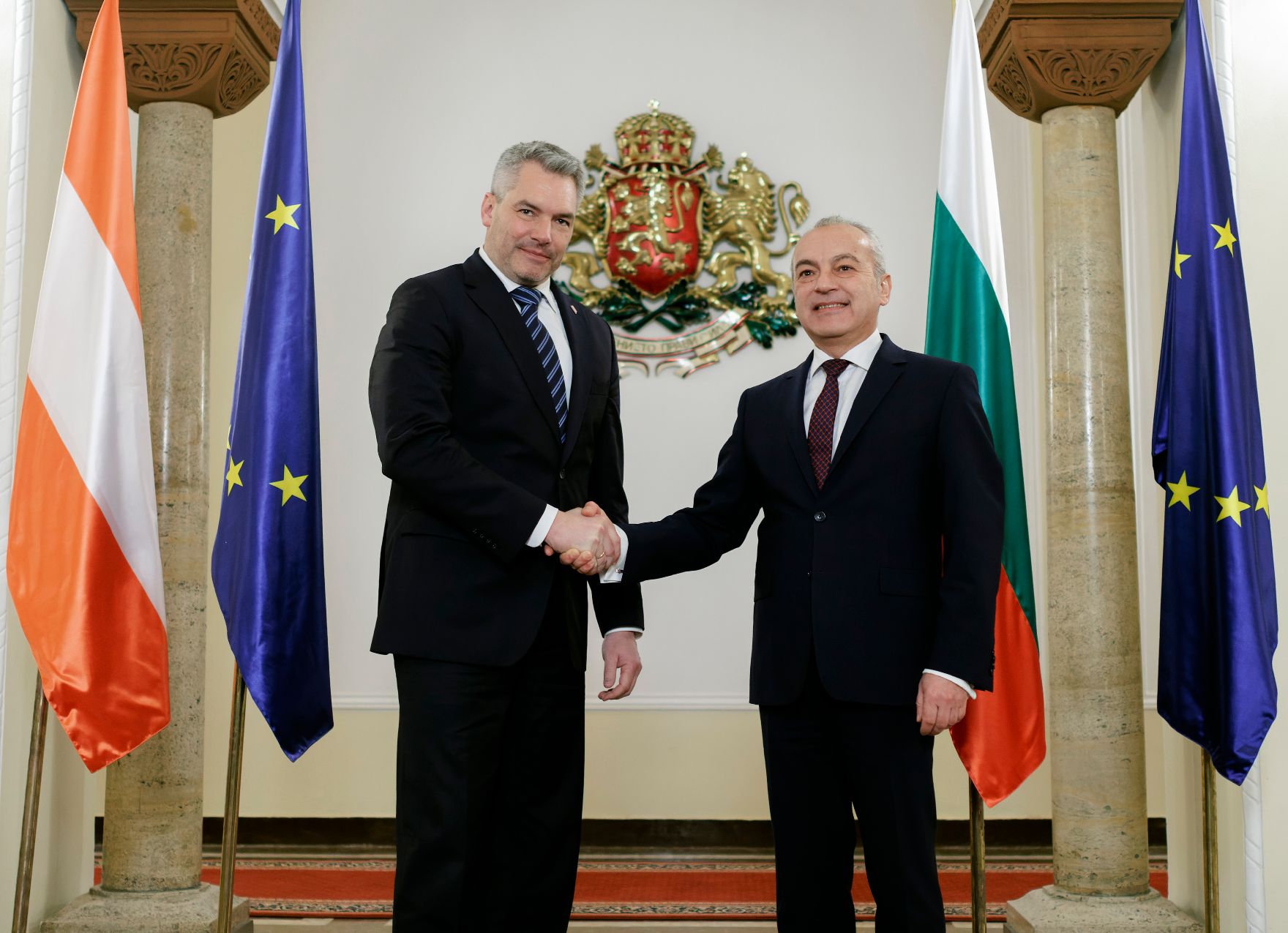 Am 23. Jänner 2023 reiste Bundeskanzler Karl Nehammer (l.) zu einem Arbeitsbesuch nach Bulgarien. Im Bild mit dem bulgarischen Premierminister Galab Donew (r.).