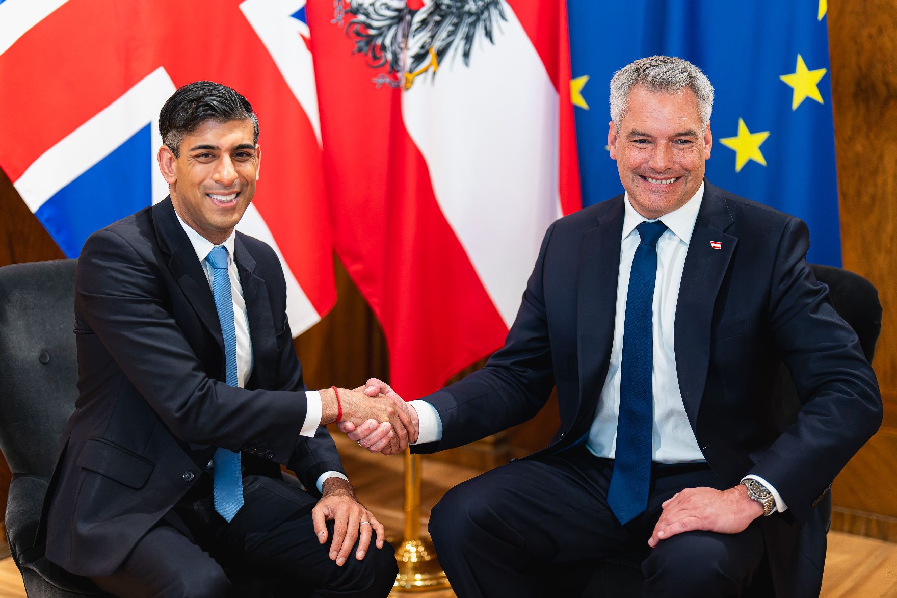 Am 21. Mai 2024 empfing Bundeskanzler Karl Nehammer (r.) den Premierminister des Vereinigten Königreichs Rishi Sunak (l.) zu einem Arbeitsgespräch im Bundeskanzleramt. Im Bild bei einer anschließenden Pressekonferenz.