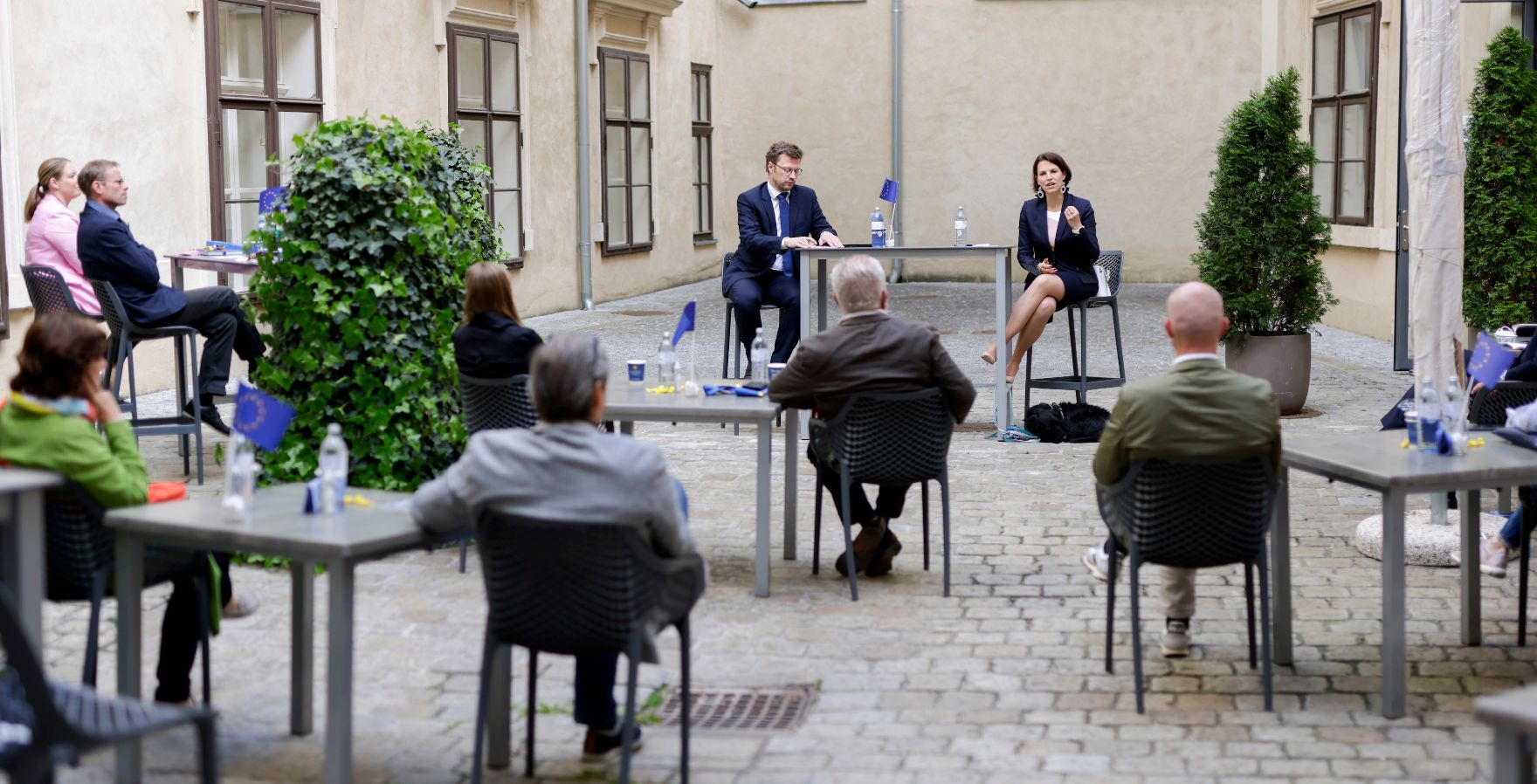 Am 31. Mai 2021 nahm Bundesministerin Karoline Edtstadler (im Bild) im Rahmen ihres Bundesländertags in der Steiermark an einem Zukunftsdialog mit EU-Gemeinderätinnen und EU-Gemeinderäten teil.
