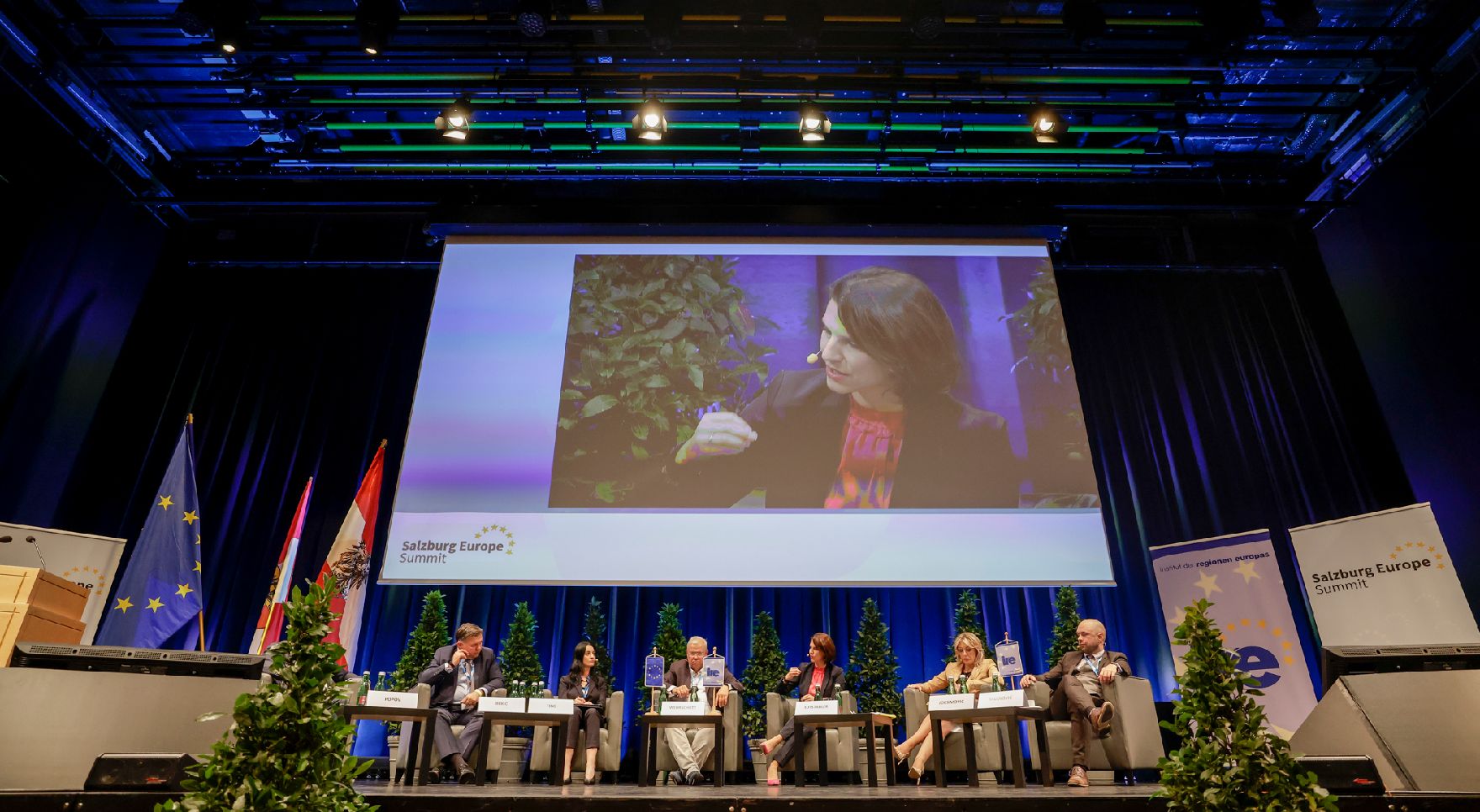 Am 26. September nahm Bundesministerin Karoline Edtstadler (im Bild) an einer Westbalkan-Erweiterungs Diskussion im Rahmen des Salzburg Summit teil.