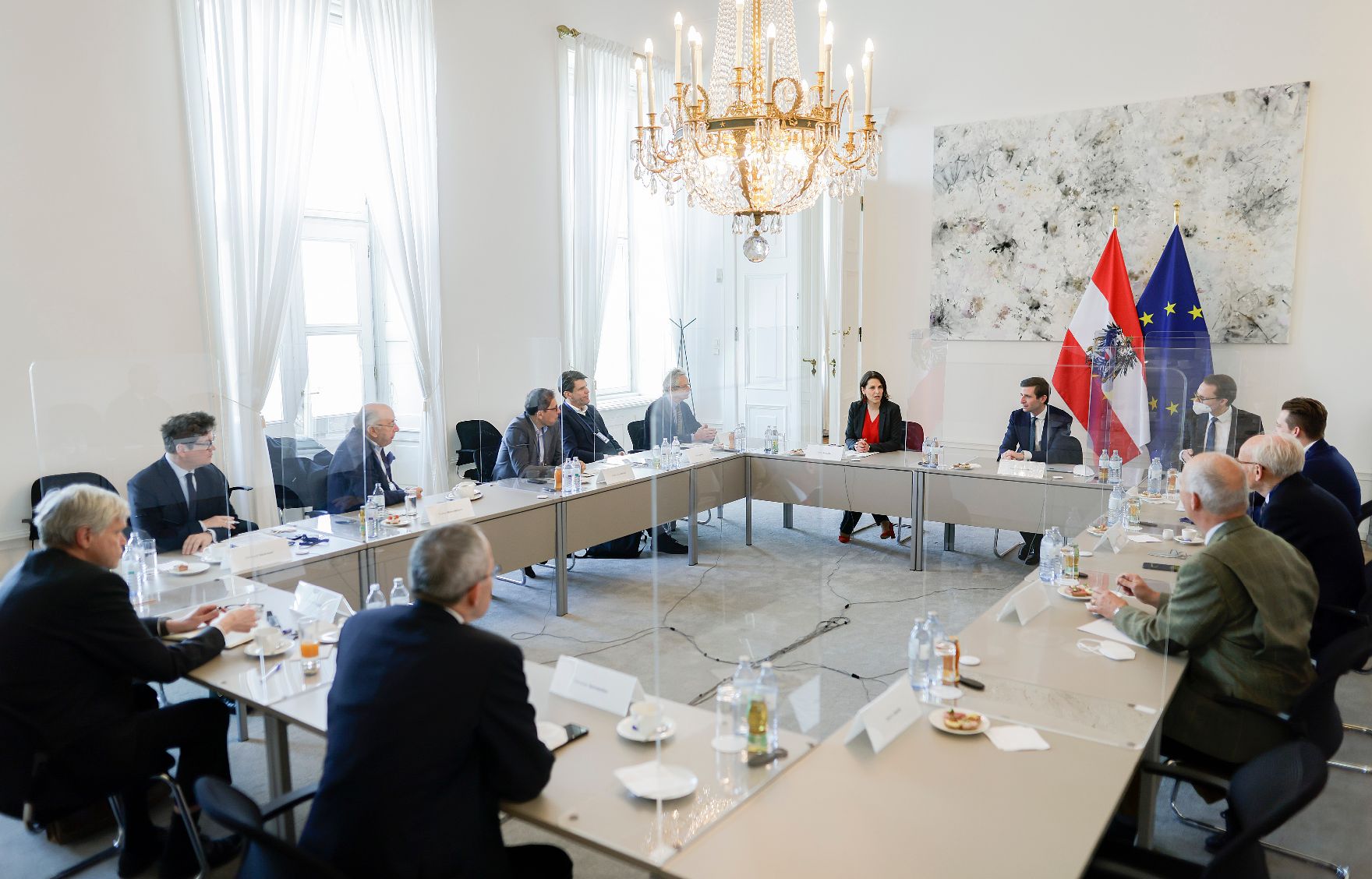 Am 28. Februar 2022 lud Bundesministerin Karoline Edtstadler Vertreter der Wirtschaft zu einem Gespräch ein.