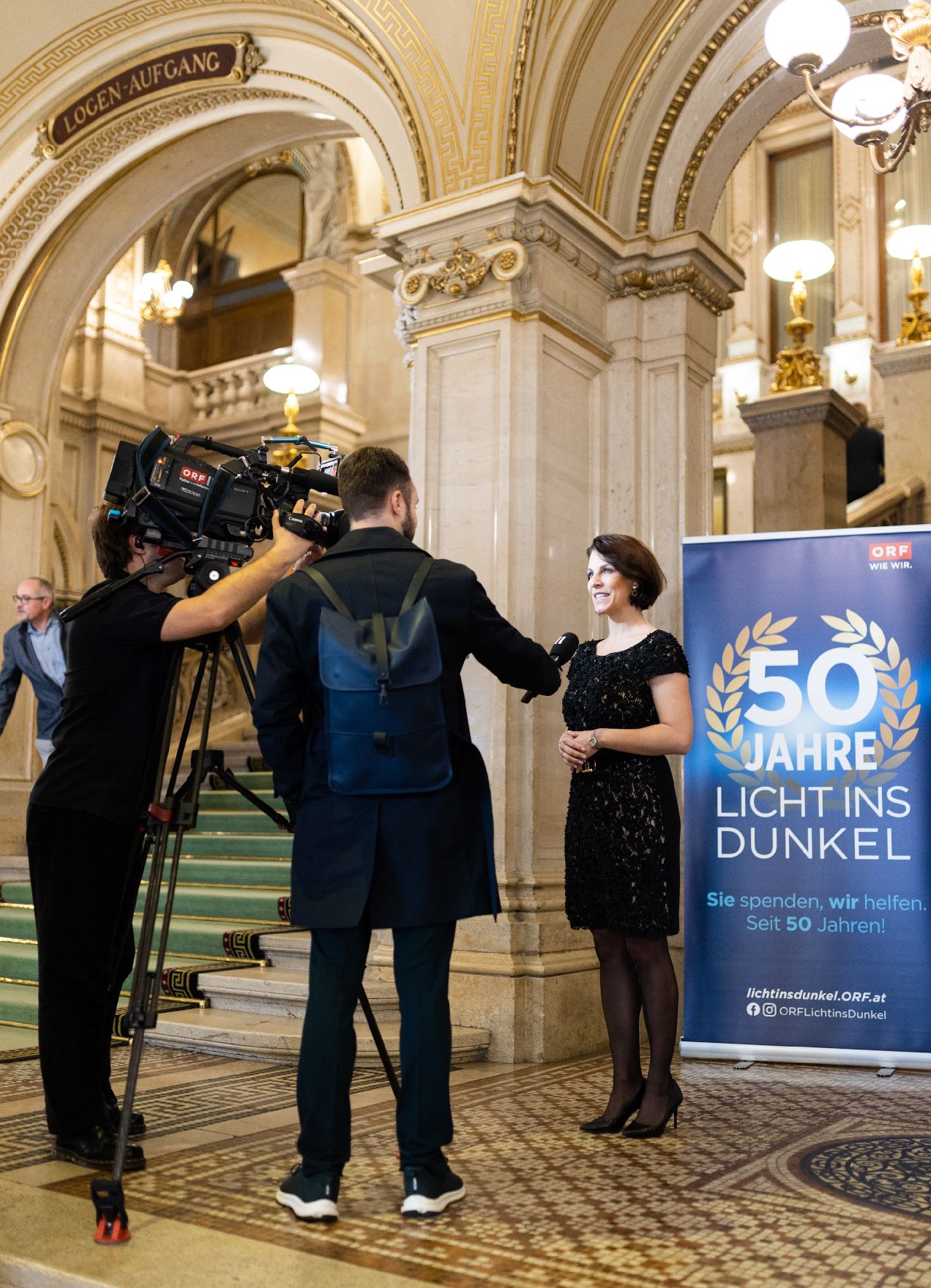Am 27. November 2022 nahm Bundesministerin Karoline Edtstadler an der Matinee "50 Jahre Licht ins Dunkel" teil.