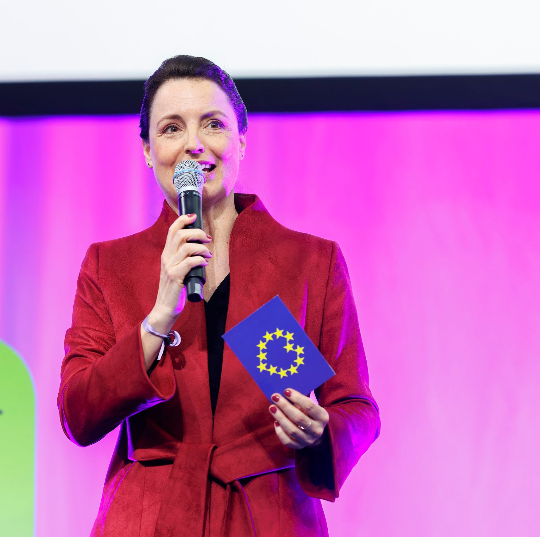 Am 9. Mai 2023 überreichte Bundesministerin Karoline Edtstadler den Europa-Staatspreis 2023 in 5 Kategorien.