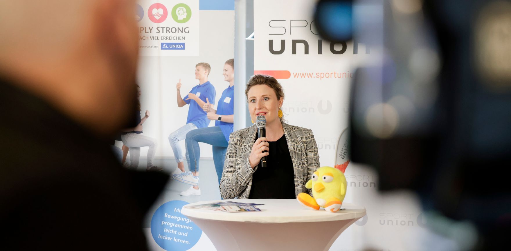 Am 17. Mai 2021 nahm Bundesministerin Susanne Raab (im Bild) am Pressetermin „Startschuss für Österreichs größtes Bewegungsprojekt an Volksschulen“ teil.