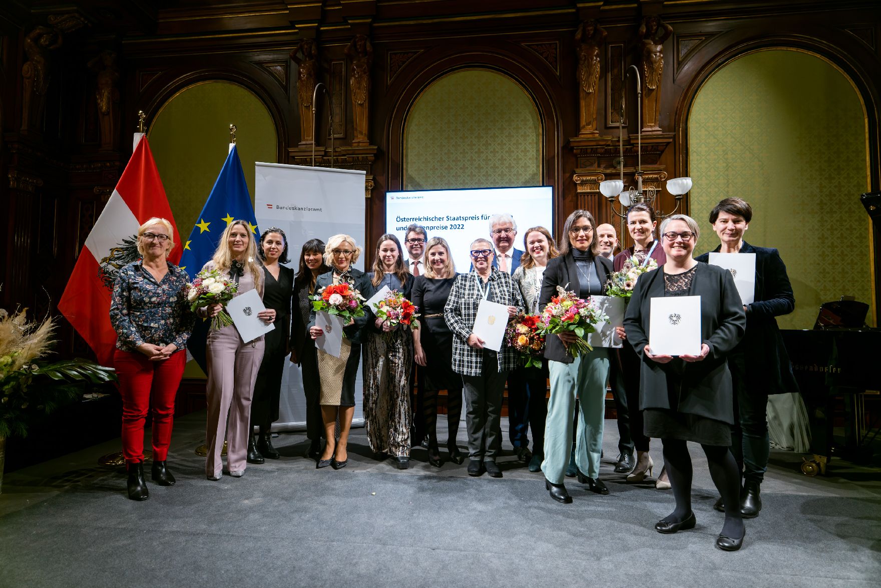 Am 19. Dezember 2022 hat Bundesministerin Susanne Raab (im Bild) die Österreichischen Staatspreise für Frauen verliehen.