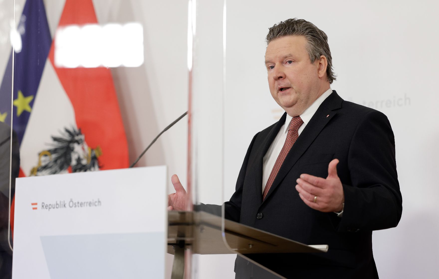 Am 24. März 2021 fand ein Pressestatement zu den Maßnahmen gegen die Krise im Bundeskanzleramt statt. Im Bild Bürgermeister Michael Ludwig.