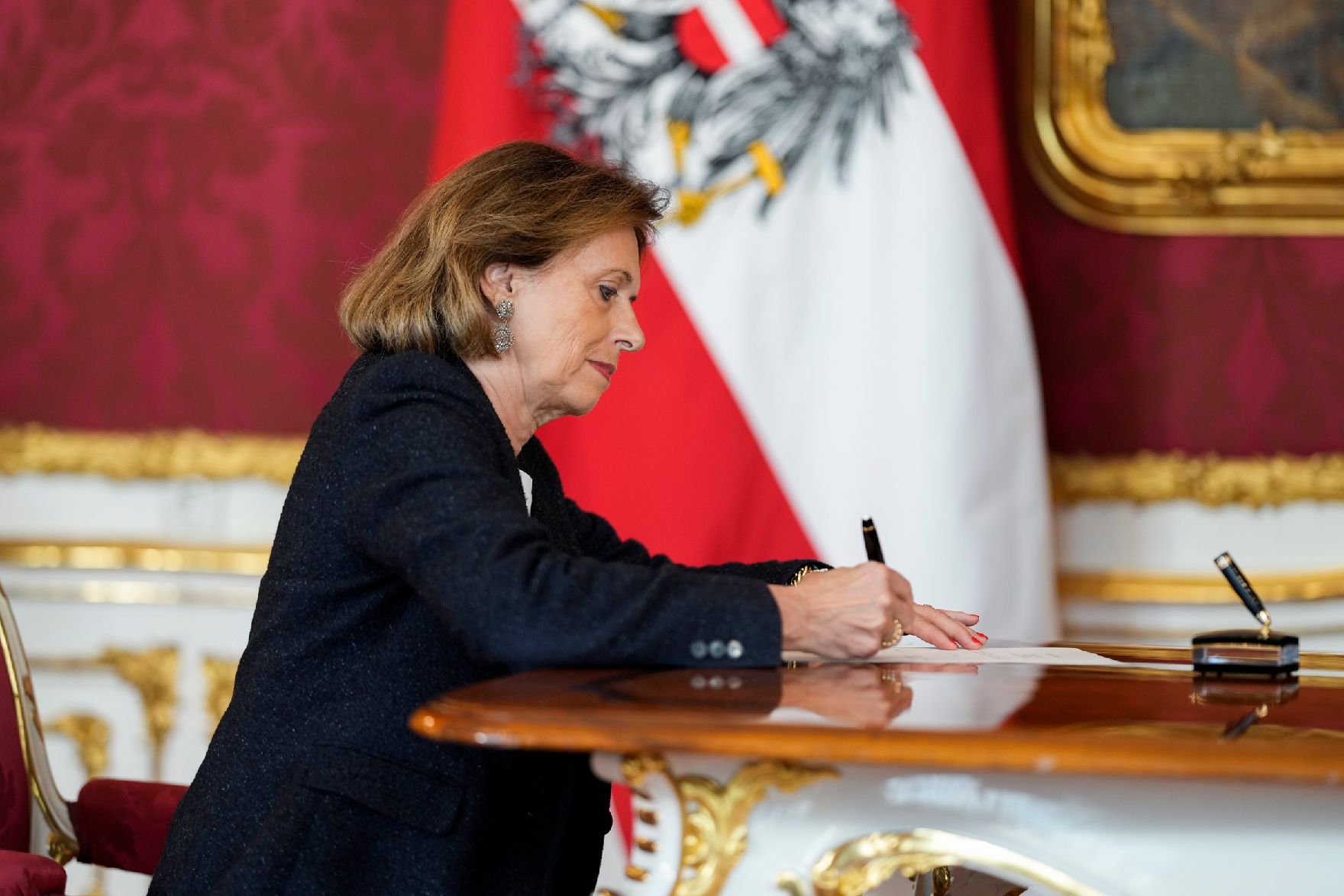 Am 11. Mai 2022 wurde Staatssekretärin Susanne Kraus-Winkler (im Bild) angelobt.