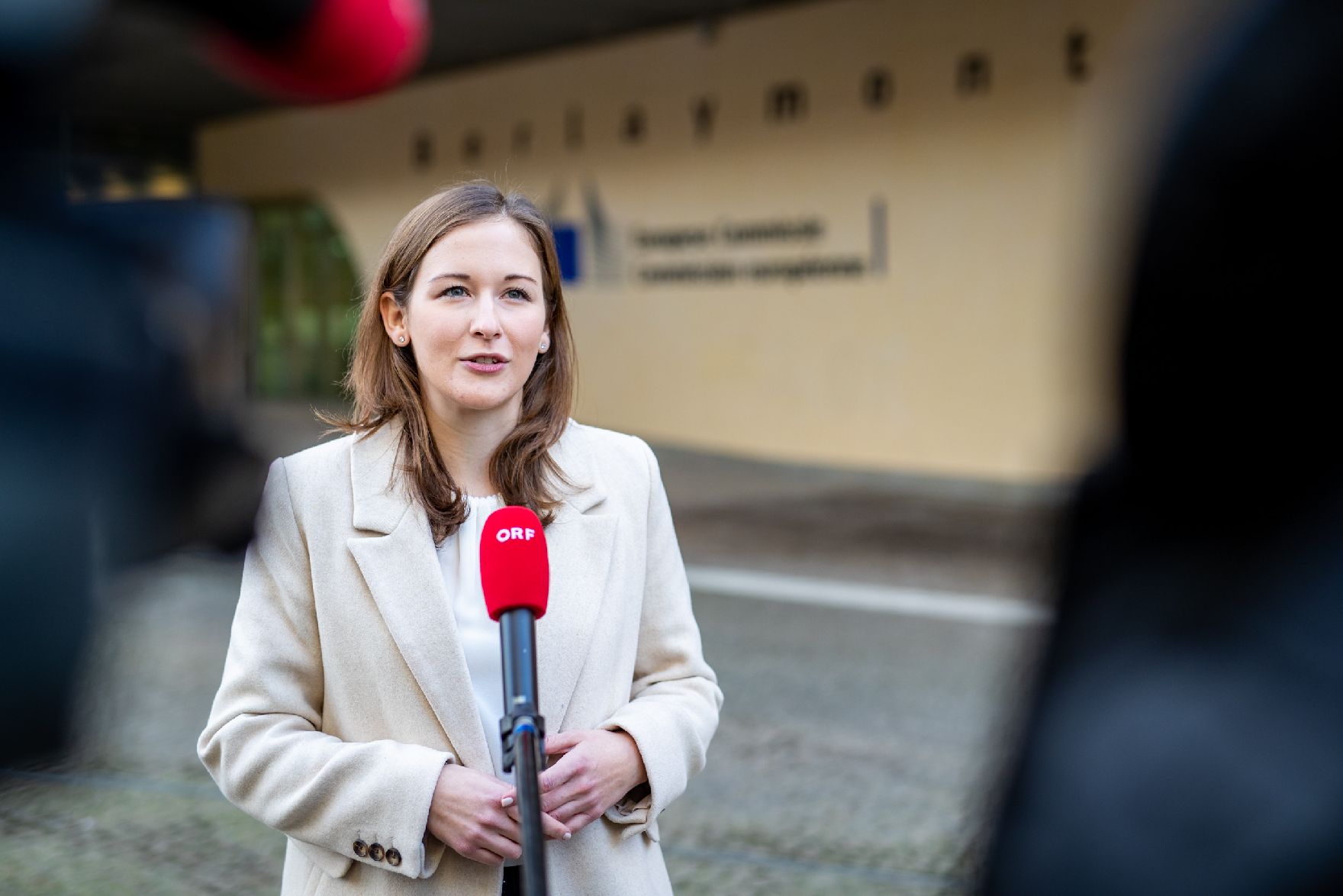 Am 11. Jänner 2022 reiste Staatssekretärin Claudia Plakolm (im Bild) zu einem Arbeitsbesuch nach Brüssel.