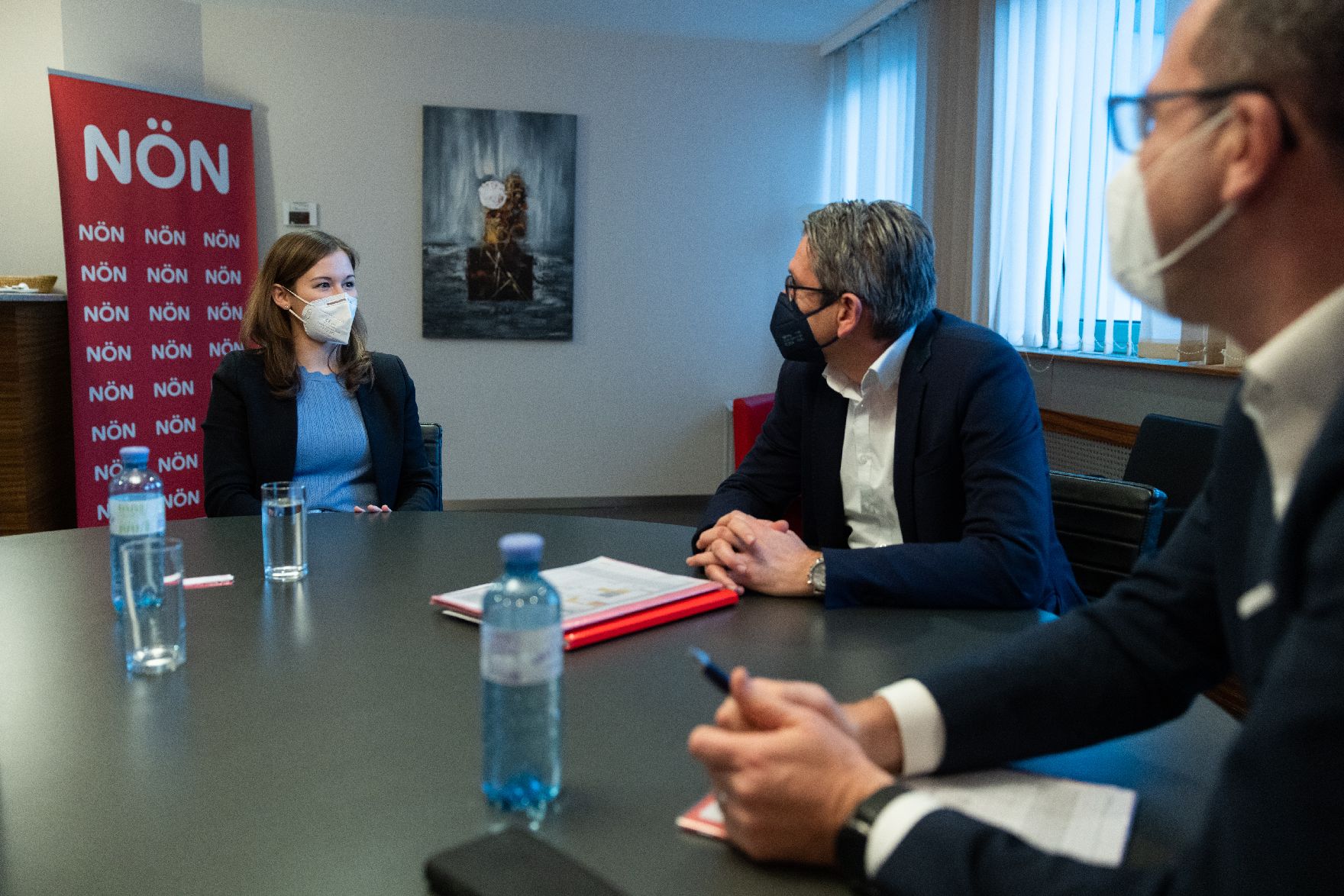 Am 18. Jänner 2022 besuchte Staatssekretärin Claudia Plakolm (l.) im Rahmen ihres Bundesländertags in Niederösterreich die Niederösterreichischen Nachrichten.