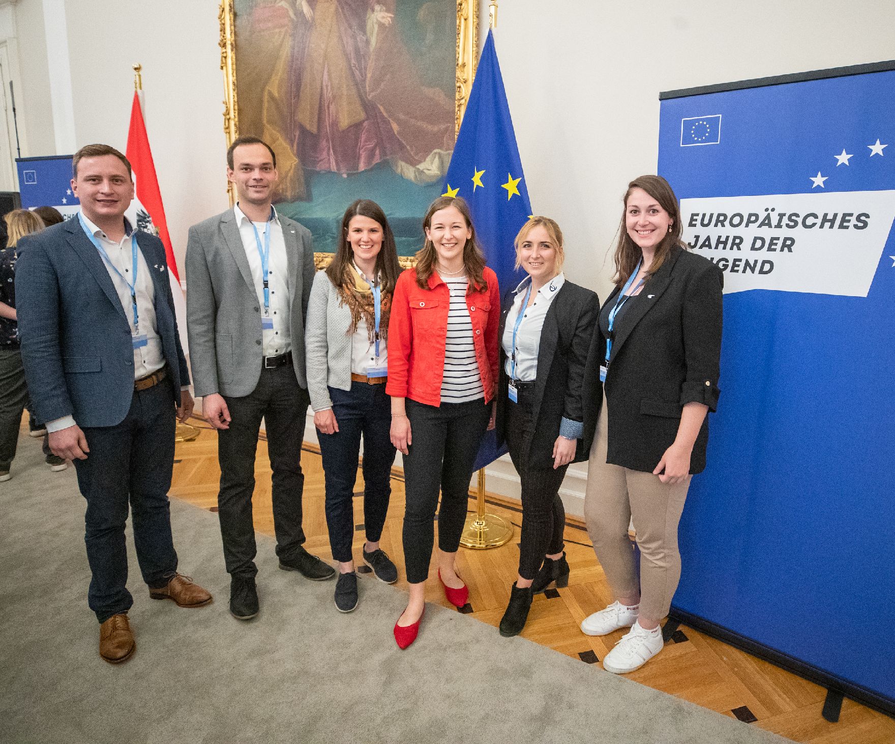 Am 28. April 2022 fand die Auftaktveranstaltung zum Europäischen Jahr der Jugend im Bundeskanzleramt statt. Im Bild Staatssekretärin Claudia Plakolm (m.).