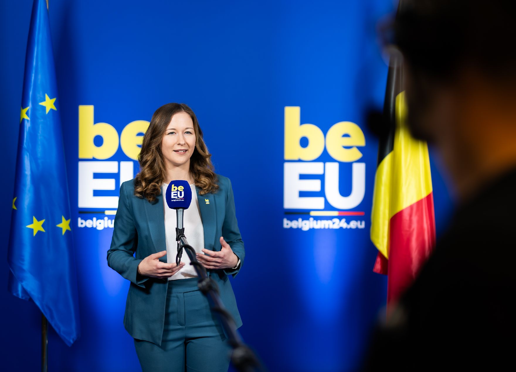 Am 11. April 2024 nahm Staatssekretärin Claudia Plakolm (im Bild) an der Informelle Tagung der Ministerinnen und Minister für Telekommunikation in Louvain-la-Neuve teil.