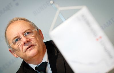 Am 20. April 2012 fand im Bundeskanzleramt ein Pressegespräch zum Thema Open Government Data statt. Im Bild Sektionschef Manfred Matzka (Bundeskanzleramt).