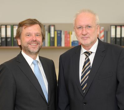 Im Bild der Präsident des Bundesverwaltungsgerichts Harald Perl (r.) und der Vizepräsident des Bundesverwaltungsgerichts Michael Sachs (l.)