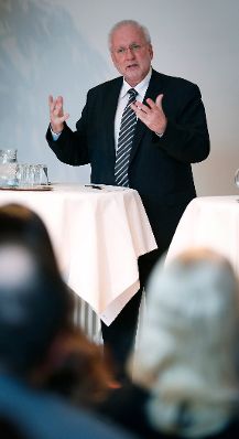 Am 18. Februar 2013 fand im Bundeskanzleramt eine Info-Veranstaltung zum neuen Bundesverwaltungsgericht für Bundesbedienstete statt. Im Bild Präsident Harald Perl.