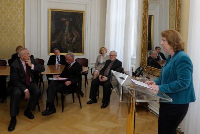 Am 7. und 8. Mai 2013 fand im Bundeskanzleramt die EuDEM Konferenz (Conference on European Democracy) statt. Am Rednerpult Jillian van Turnhout, Mitglied des irischen Senates.