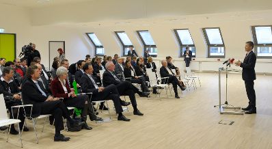 Am 18. Dezember 2013 fand die Übergabe des neuen Amtsgebäudes für das Bundesverwaltungsgericht in Wien statt.
