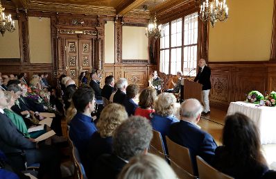 Am 5. Mai 2017 überreichte Reinhold Hohengartner das Österreichische Ehrenkreuz für Wissenschaft und Kunst an Michael Lessky.