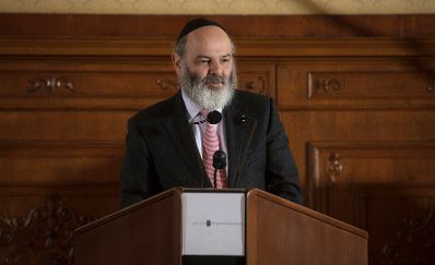 Am 7. Juni 2017 überreichte Reinhold Hohengartner die Urkunde, mit der Fritz Rubin-Bittmann der Berufstitel Professor verliehen wurde. Im Bild der Laudator Rabbiner Jacob I. Biderman.