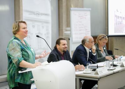 Am 13. September 2017 fand der Impulstag School of Data Public Services im Kassensaal statt. Im Bild Sandra Rauecker-Grillitsch (l.).