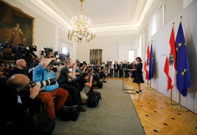 Am 03. Juni 2019 gab Bundeskanzlerin Brigitte Bierlein ein Pressestatement zu ihrem Amtsantritt.