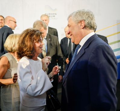 Am 15. Juni 2019 nahm Bundeskanzlerin Brigitte Bierlein (l.) am Europaforum Wachau teil. Im Bild mit Parlamentspräsident Antonio Tajani (r.).