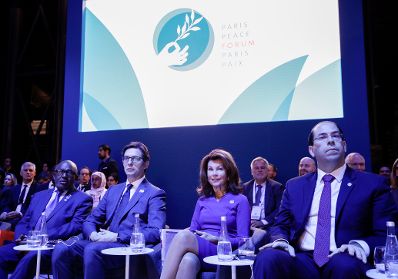 Am 12. November 2019 nahm Bundeskanzlerin Brigitte Bierlein (im Bild) am 2. Pariser Friedenforum teil.