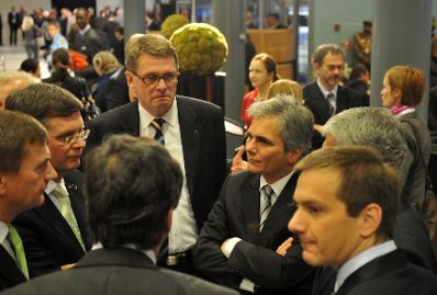 Freitag, den 18. Dezember 2009 fand in Kopenhagen, Dänemark die Abschlußsitzung der UN-Klimakonferenz - COP15 mit den Staats- und Regierungschefs statt. Im Bild (v.L.n.R.) Estlands Premierminister Andrus Ansip, Niederlands Ministerpräsident Jan Peter Balkenende, Finnlands Ministerpräsident Matti Vanhanen, Österreichs Bundeskanzler Werner Faymann, und Ungarns Ministerpräsident Gordon Bajnai.