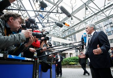Am 18. Oktober 2012 begann in Brüssel der zweitägige Europäische Rat der EU-Staats- und Regierungschefs. Im Bild Bundeskanzler Werner Faymann bei Pressestatements.