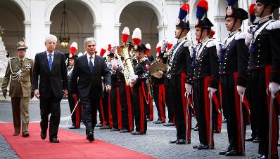 Am 24. Oktober 2012 traf Bundeskanzler Werner Faymann (r.) Italiens Ministerpräsident Mario Monti (l.) im Rahmen des offiziellen Arbeitsbesuchs in Rom.