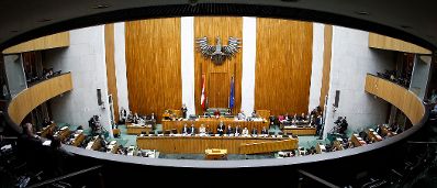Am 14. November 2012 sprach Bundeskanzler Werner Faymann in der Aktuellen Debatte im Nationalrat zum Thema "Bundesfinanzrahmengesetz 2013 bis 2016" im Parlament.